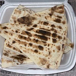 Конвертики с ветчиной и сыром на гриле