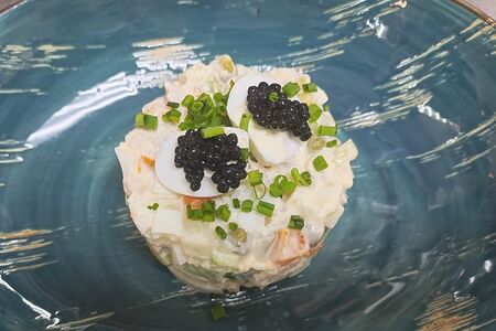 Оливье с креветками и икрой палтуса