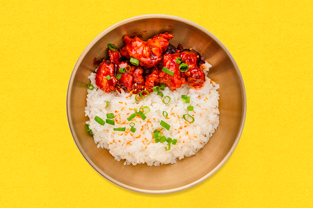 Корейский чикен с рисом в сладко остром соусе