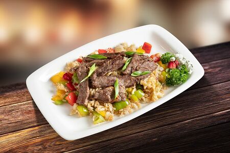 Теппаньяки рис с говядиной