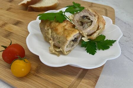 Рулет мясной с грибами