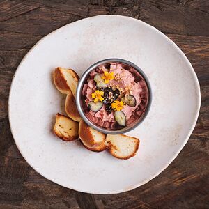 Паштет из куриной печени с черносливом и голубикой 