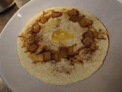 Каша пшенная с грушей и корицей