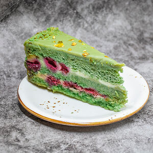 Торт Малиново-фисташковый