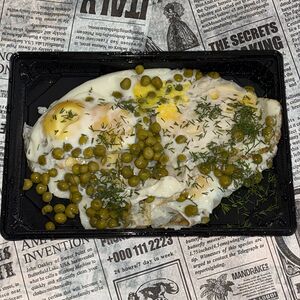 Яичница с горохом