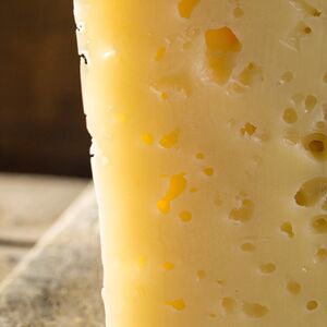 Сыр Монтазио 