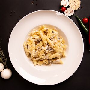 Паста Пенне с курицей и грибами 