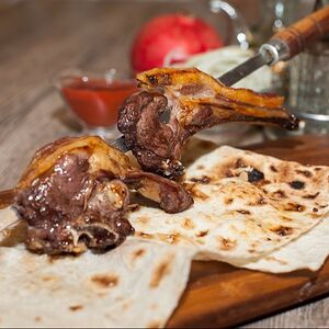 Каре ягненка на кости