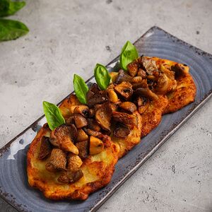 Կարտոֆիլով և կաղամբով կոտլետ սնկային սոուսով