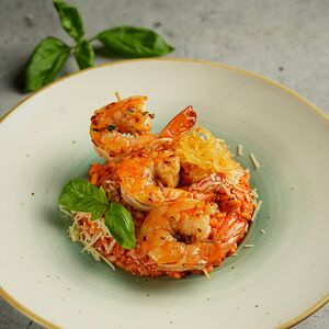 Մանրածովախեցգետնով և լոլիկի սոուսով ռիզոտո