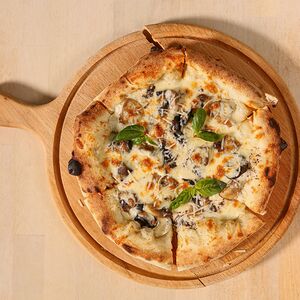 Пицца Грибная с трюфельным соусом