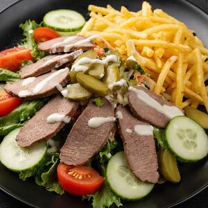 Салат с языком и овощами