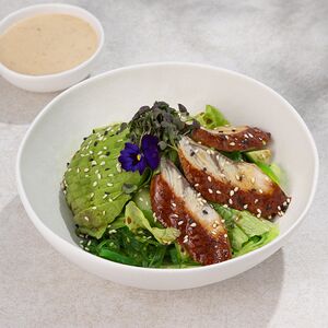 Салат с угрём