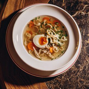 Куриный суп-лапша