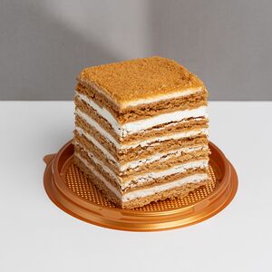 Пирожное медовик