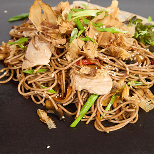 Гречневая лапша вок со свининой