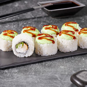 Ролл Курочка в саду