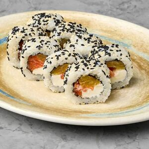 Ролл с лососем и апельсином