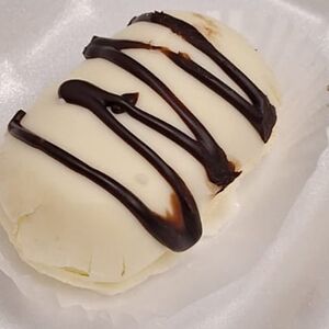 Творожный сырок в белой шоколадной глазури с манго