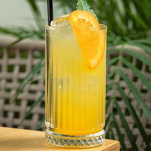 Лимонад Манго-ананас