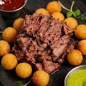 Рваная говядина из смокера с нойзетами