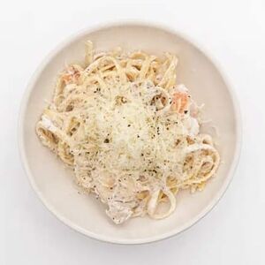 Спагетти с креветками в сливочном соусе