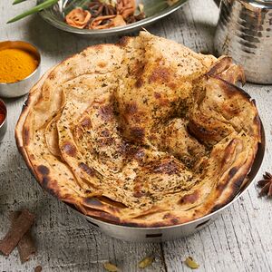 Аджван Паратха