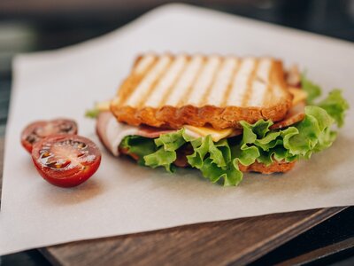 Тост с беконом