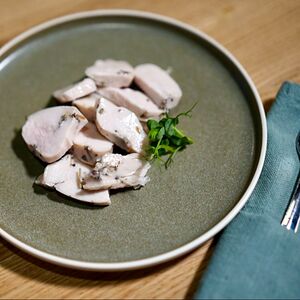 Филе птицы Sous-vide с прованскими травами