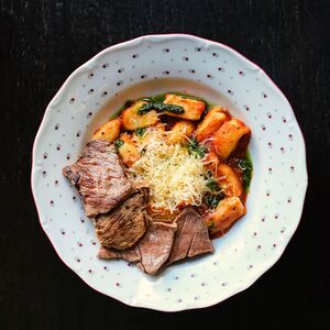 Ньоки с ростбифом 