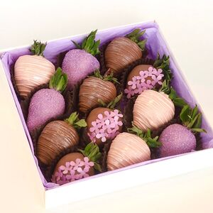 Набор с клубникой в шоколаде Весна, 12-16 ягод