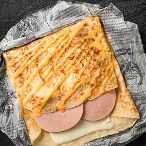 Блин с ветчиной и сыром 