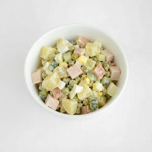 Оливье с копченой грудкой