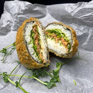 Суши Бургер с лососем 