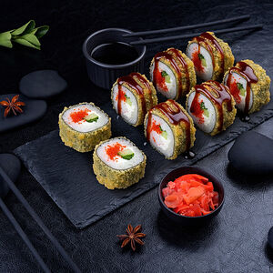 Жареный ролл Море внутри