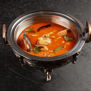 Императорский том ям