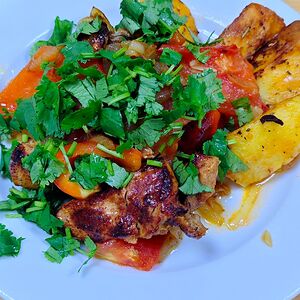 Свинина жареная с овощами