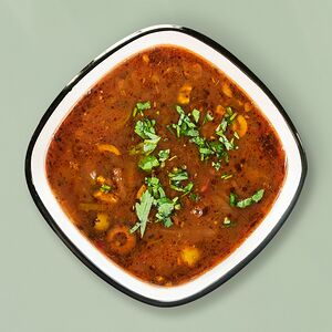 Солянка сборная с копченостями