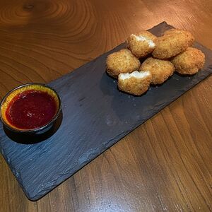 Камамбер в панировке