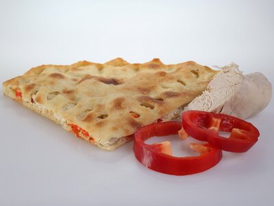 Осетинский пирог с индейкой, грибами и болгарским перцем