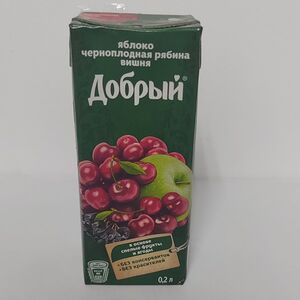 Нектар Добрый из яблок, черноплодной рябины и вишни