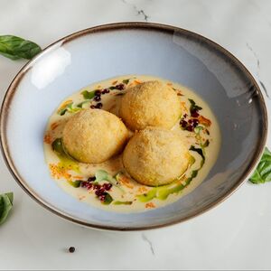 Щучьи котлеты с соусом Берблан (New)