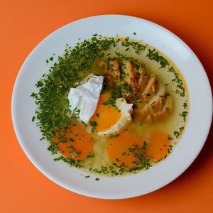 Куриный суп с яйцом 