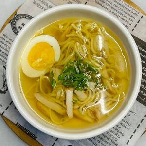 Куриный суп с лапшой