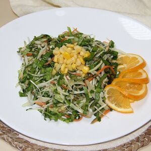 Կաղամբով և եգիպտացորենով աղցան