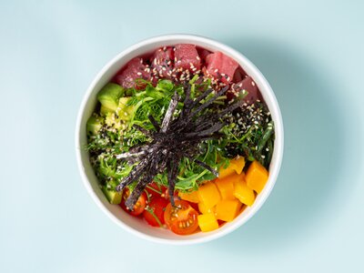 Большой Поке-боул с тунцом