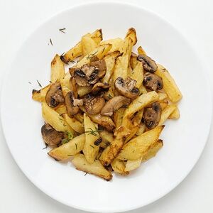 Картофель жареный с грибами