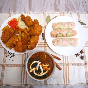 Солянка, Куриные крылышки с гарниром, Гой Том