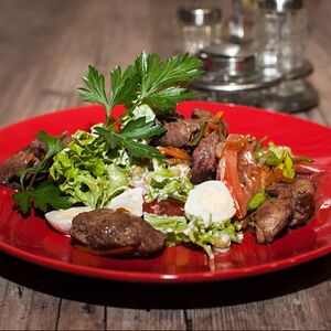 Сигнахи (теплый салат из обжаренной печени)