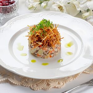 Салат с говядиной и опятами